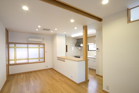女性建築家の提案するキッチンカウンター：注文住宅の設計｜大阪の設計事務所