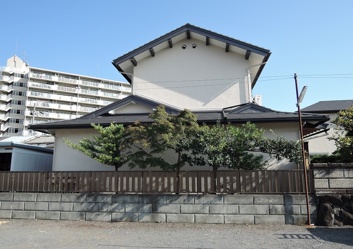 旧住宅の面影を残して、耐震・メンテナンス リフォームをして刷新された住宅：注文住宅の設計｜大阪の建築家・設計事務所