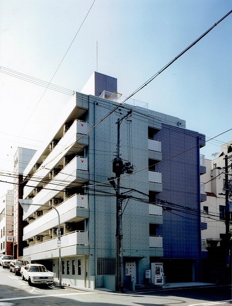 鉄骨構造の複合ビル：デザイナーズビル・Ｔ：注文住宅の設計｜大阪