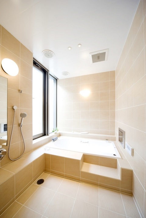 心安らぐ安全な浴室｜大阪の建築家・設計事務所：注文住宅の設計