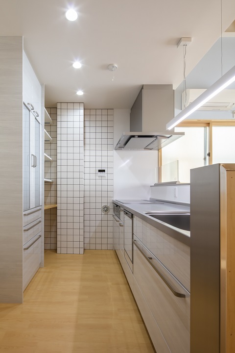 火災の危険が低減するオール電化のキッチン：注文住宅の設計｜大阪