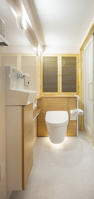 高齢者・介護が必要な方のバリアフリー対策を施したトイレ｜大阪の設計事務所・建築家：注文住宅の設計
