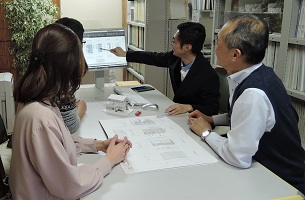 建築家による建築設計の打ち合わせ状況：注文住宅の設計｜大阪